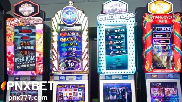 Ang kumplikadong multi-line slot machine ay kabilang sa uri ng slot machine na may mas mataas na reward at reward.
